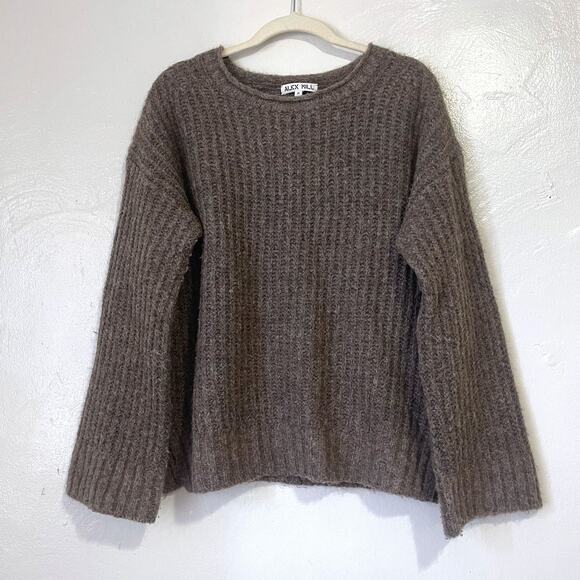 Cozy Brown Knit Sweater - Picture 5 of 12